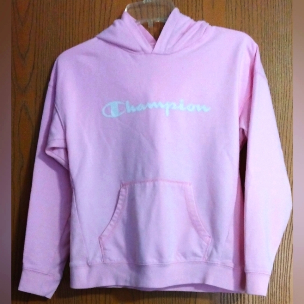 Champion Hooded Sweatshirt size XL.       10-009